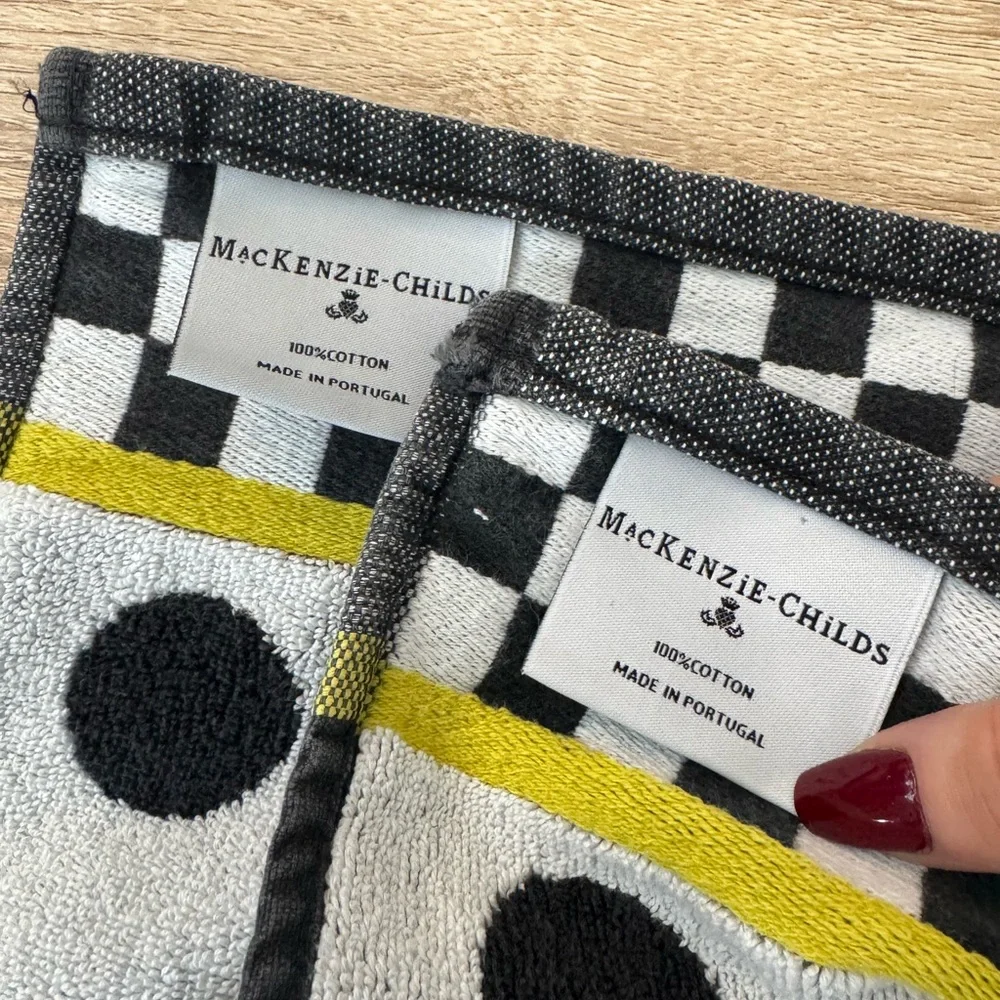 Set of 2‎ MacKenzie Childs Courtly Check Dotty Black White Cotton Hand Towels